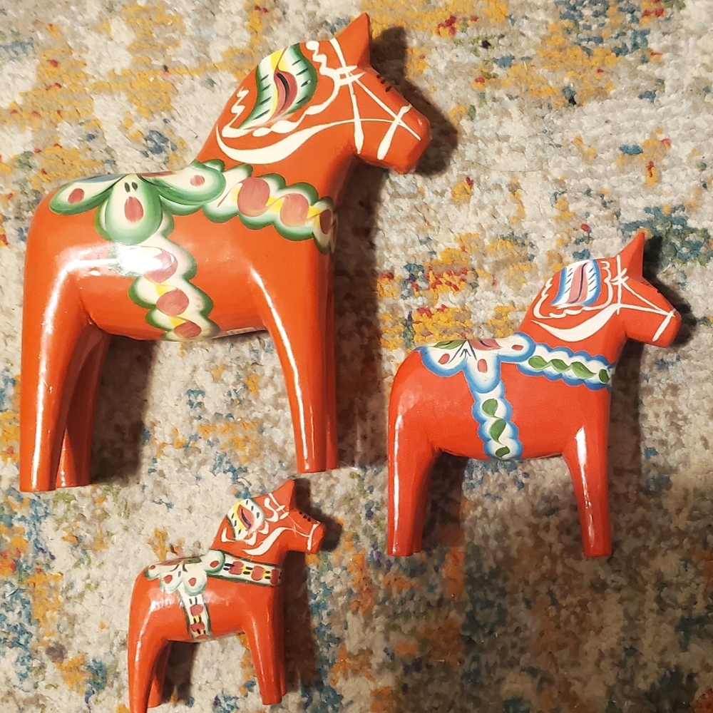 Grannas Olsson Dala Horse Red Swedish Dala Horse Made in Sweden Set of 3